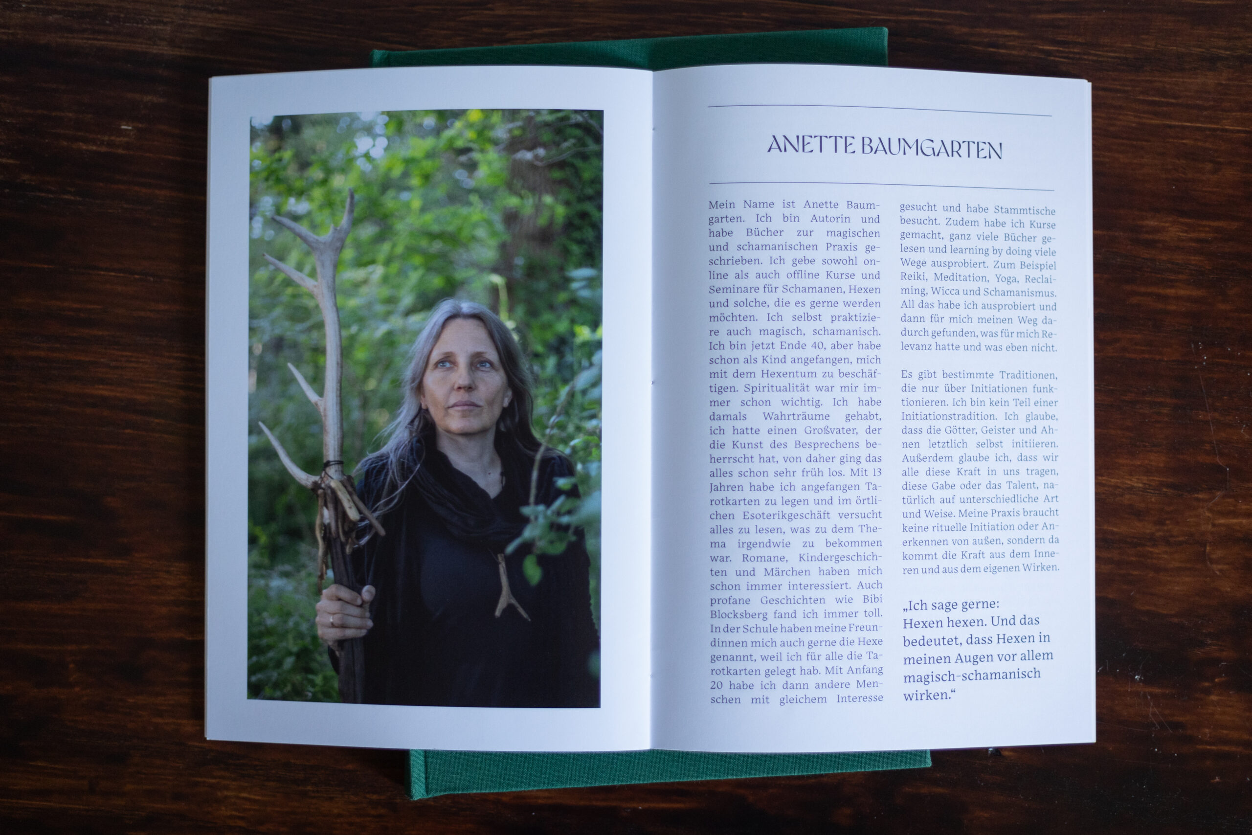 Fotobuch „Die in der Hecke sitzt“